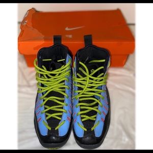 Worn Nike air bakins.